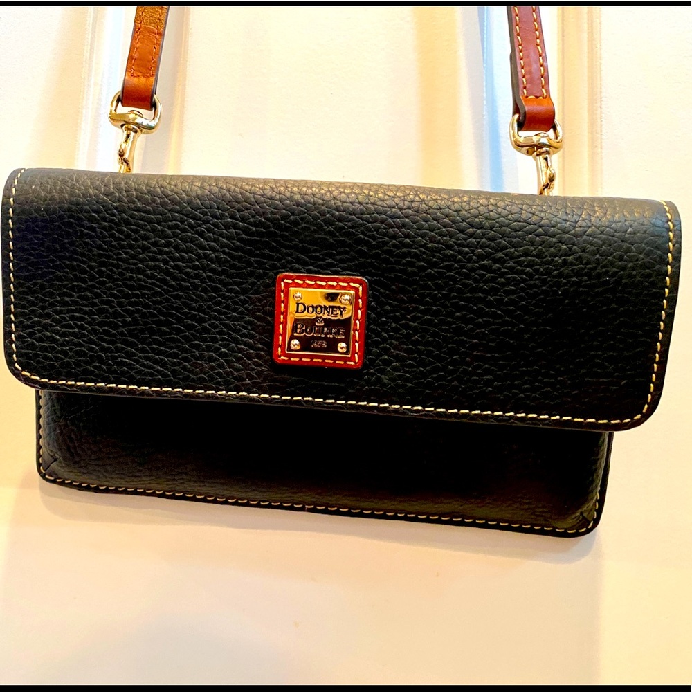 DOONEY & BOURKE MILLY CROSSBODY WALLET WRISTLET